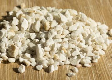 banner do post: O que é zeólita e qual seu papel no tratamento de água?